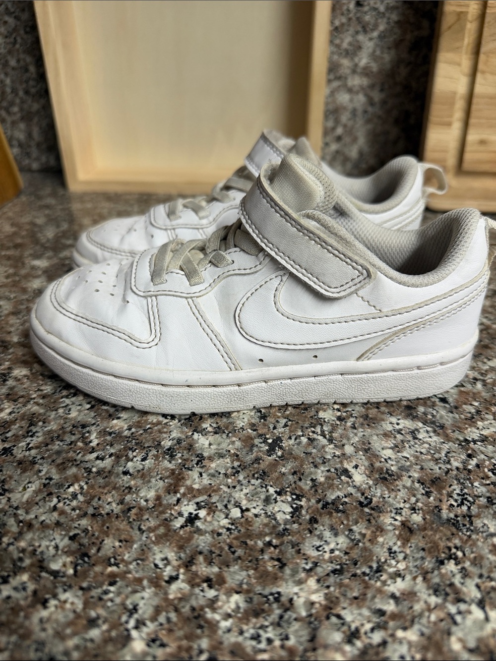 Nike Kids White Velcro Low-Top Sneakers